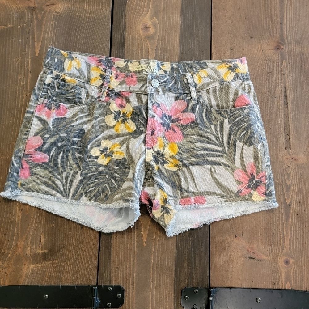 Old Navy The Diva floral jean shorts size 6